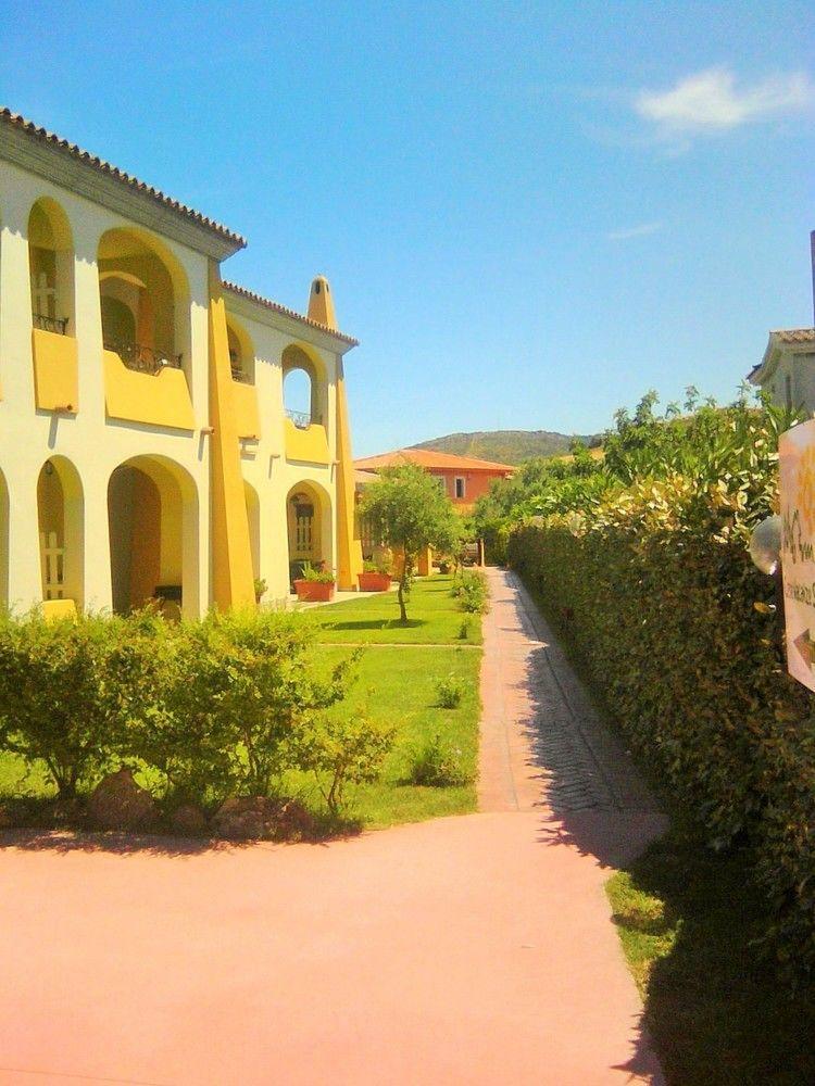 בודוני Case Vacanze San Silvestro מראה חיצוני תמונה