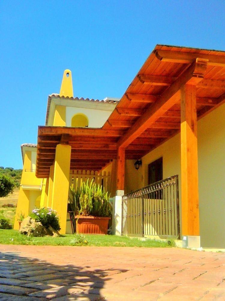 בודוני Case Vacanze San Silvestro מראה חיצוני תמונה